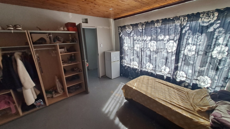 11 Bedroom Property for Sale in Brandwag Free State